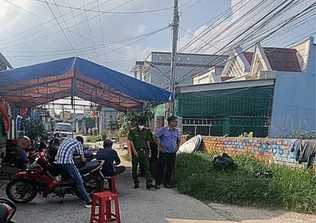 Hé lộ manh mối vụ gia đình vội mai táng người đàn ông tử vong bất thường ở Bình Thuận - Ảnh 1.