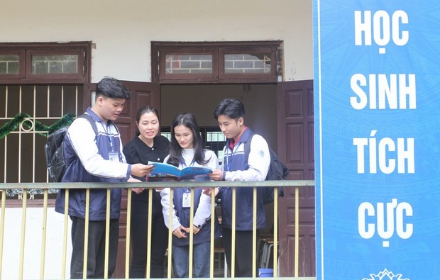 Trường lấy điểm đầu vào thấp nhất Hà Nội có học sinh giỏi quốc gia - Ảnh 2.