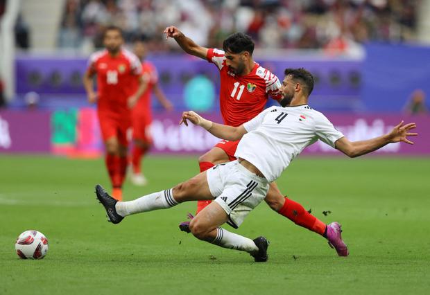 Kết quả Asian Cup 2023: Jordan thắng 10 người của Iraq theo kịch bản điên rồ - Ảnh 1.