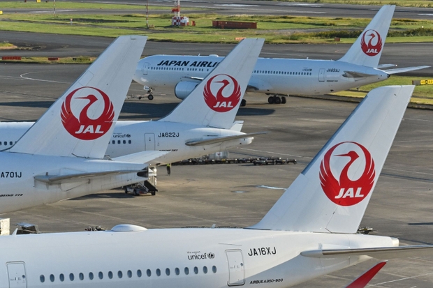 Vì sao không có ai gặp nạn trên máy bay Japan Airlines bốc cháy? Quy tắc “viết bằng máu” đã cứu mạng 379 người - Ảnh 2.