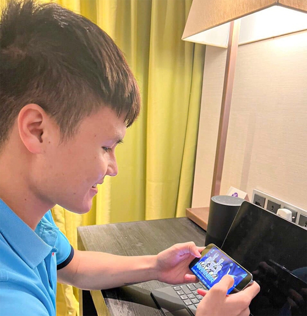 Cầu thủ Quang Hải phát hiện mối liên kết với Liên Quân trong ngày quan trọng, gửi lời chúc đặc biệt
