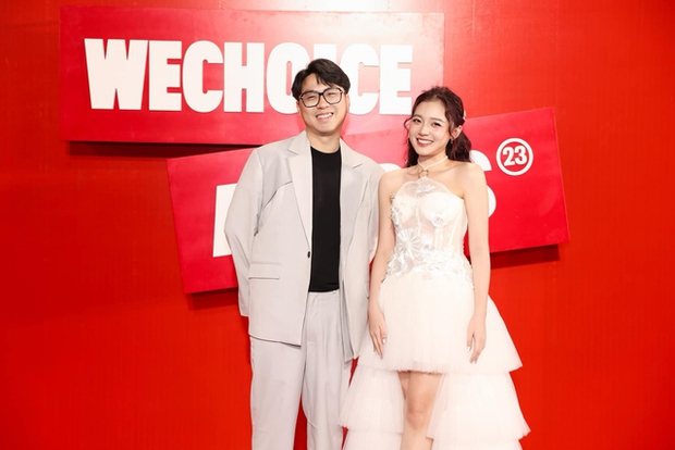 Xả ảnh tại WeChoice Awards 2023, dàn mỹ nữ làng game khoe sắc! - Ảnh 3.