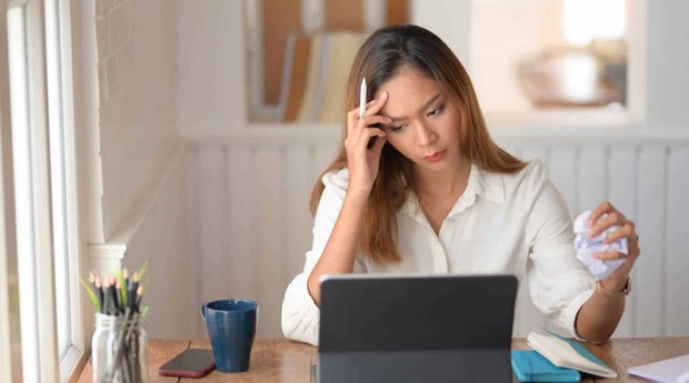 Có việc sau 1 năm thất nghiệp vẫn không thấy vui, tiếp tục xin nghỉ sát Tết: Câu chốt hạ khiến netizen chia phe - Ảnh 2. Có việc sau 1 năm thất nghiệp vẫn không thấy vui, tiếp tục xin nghỉ sát Tết: Câu chốt hạ khiến netizen chia phe - Ảnh 2.