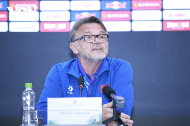 Danh sách ĐT Việt Nam: Sự chìm nghỉm hay lời phân tích của HLV Troussier?