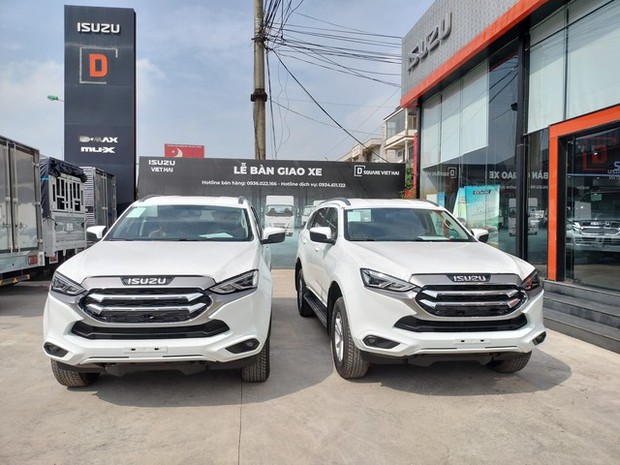 Isuzu mu-X xả hàng giảm giá tới 170 triệu tại đại lý: Chủ yếu còn bản base, số lượng ít - Ảnh 1.