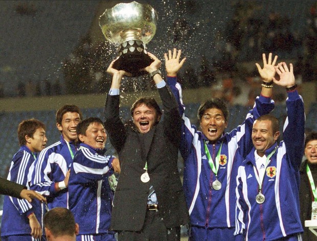 Chuyện cuối tuần: HLV quái đản Troussier và hành trình chinh phục chức vô địch Asian Cup 2000