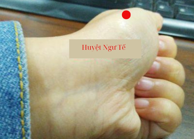 Trên cơ thể có 4 “điểm trường thọ”, xoa bóp thường xuyên giúp ngừa ung thư mà không tốn 1 xu - Ảnh 4. Trên cơ thể có 4 “điểm trường thọ”, xoa bóp thường xuyên giúp ngừa ung thư mà không tốn 1 xu - Ảnh 4.
