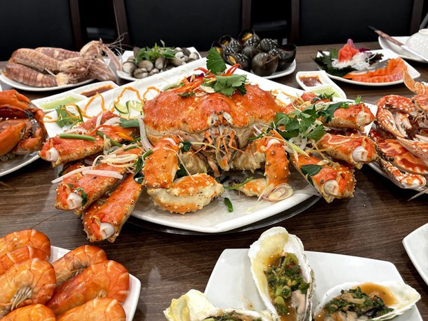 Đi hẹn hò lần đầu, cô gái gọi cả cua Hoàng Đế mang về nhà cho anh trai, nhìn hóa đơn mới sốc - Ảnh 2. Đi hẹn hò lần đầu, cô gái gọi cả cua Hoàng Đế mang về nhà cho anh trai, nhìn hóa đơn mới sốc - Ảnh 2.