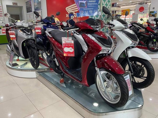 Giá Honda SH phá đáy tại đại lý, thấp chưa từng có trong lịch sử, liệu có sốt giá trở lại? - Ảnh 1.