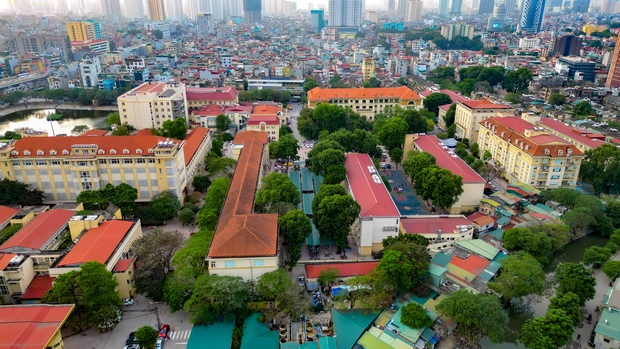 Trường đại học cổ nhất Việt Nam tọa lạc ngay ở Hà Nội, thi đầu vào 9 điểm/môn chưa chắc đỗ, sinh viên học cả thanh xuân để tốt nghiệp - Ảnh 1.
