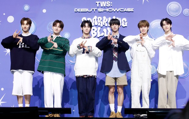 240122-tws-sparkling-blue-debut-showcase-documents-2-1707837139461140688859.jpeg