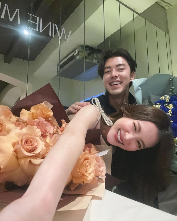 Valentine của các cặp đôi đình đám xứ Chùa Vàng: Baifern siêu ngọt bên bạn trai, nam thần yêu đàn chị hơn 16 tuổi làm điều này cho người thương - Ảnh 8.