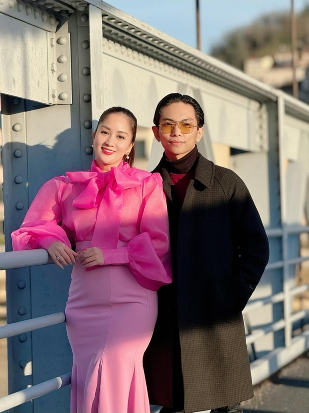 Khánh Thi - Phan Hiển khóa môi lãng mạn, tung bộ ảnh cực tình ở Pháp - Ảnh 3.