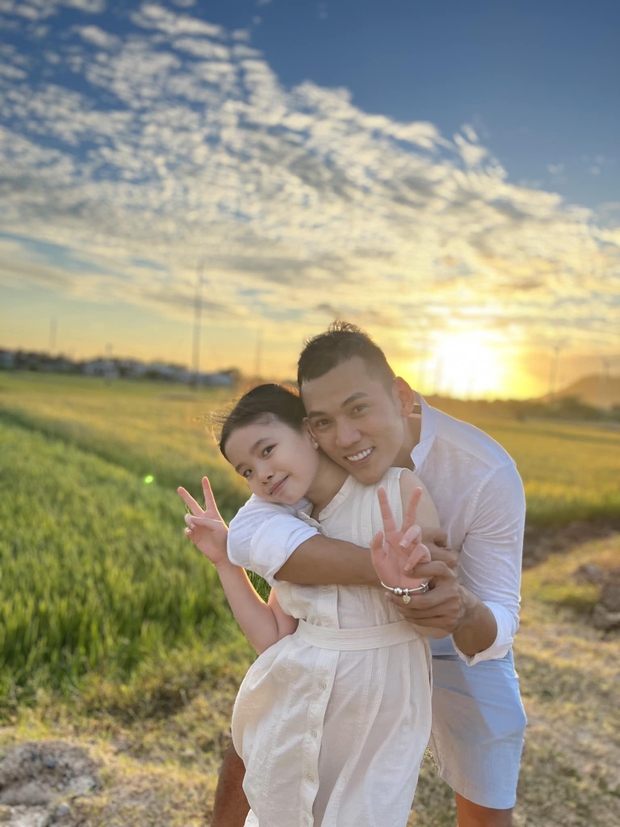 2 nam nghệ sĩ Việt yêu con riêng của vợ như con đẻ - Ảnh 3.