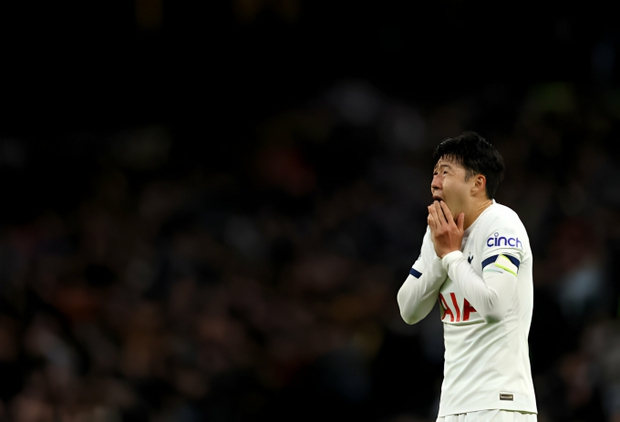 Tuần buồn nhất của Son Heung-min: Bị lộ ẩu đả cùng Lee Kang-in, bất lực đến phát khóc khi đội nhà thua trận - Ảnh 2.