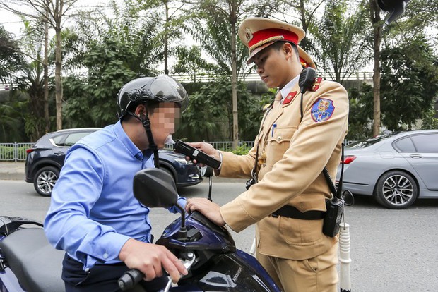 Tài xế ô tô bay hơn 1 chỉ vàng trong ngày vía Thần tài - Ảnh 6.