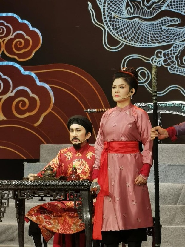 Vợ kém 11 tuổi gọi Kim Tử Long là chú, hé lộ cách cư xử với con riêng của chồng - Ảnh 3.