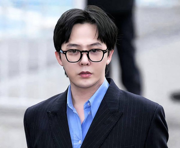 Nam thần tượng chửi fan mượn câu của G-Dragon minh oan, người hâm mộ ẩu đả ngay tại lễ trao giải yêu cầu rời nhóm - Ảnh 3.
