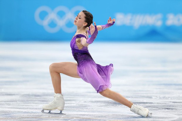 Gây sốt với vẻ ngoài tựa tiên tử, thần đồng trượt băng nước Nga bây giờ ra sao sau scandal chấn động tại Olympic? - Ảnh 3.