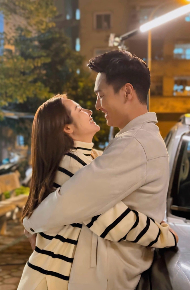 Cặp đôi phim Việt giờ vàng khiến netizen ngán ngẩm, diễn yêu đương gượng gạo như đọc kịch bản - Ảnh 2.