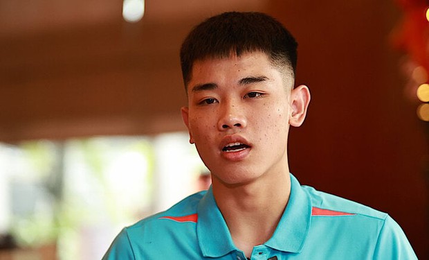 Nguy Cơ Đằng Sau Những Lời Khen