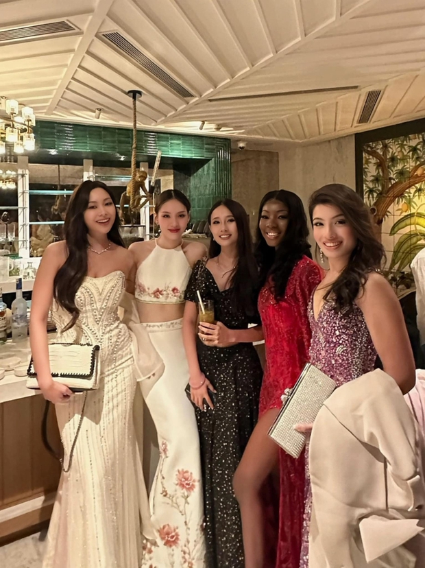 Visual toả sáng qua camera thường của Mai Phương trên thảm đỏ Miss World, chiếm spotlight giữa dàn mỹ nhân quốc tế - Ảnh 5.