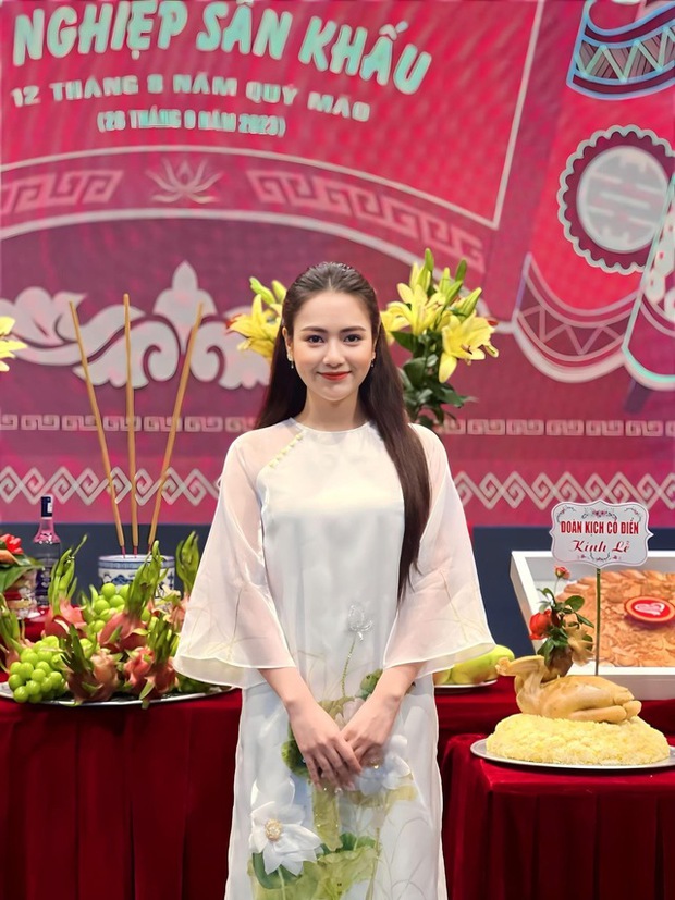 Sau 7 năm bên nhau, sao nữ Vbiz hạnh phúc đón tuổi mới bên chồng sắp cưới - Ảnh 5.