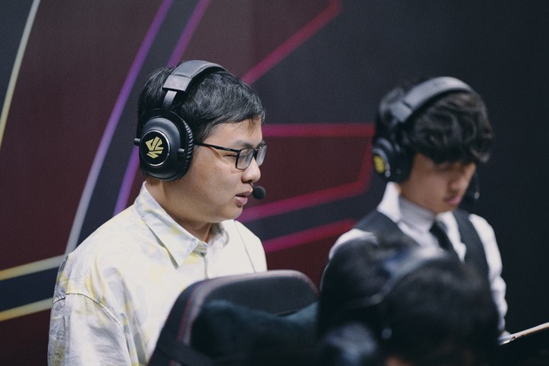 Cận cảnh SofM sấy cực gắt các học trò ở VKE, thừa nhận sự thật chua chát - Ảnh 2.