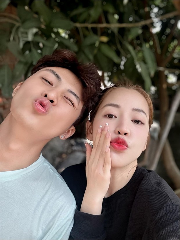 Sao Việt 8/2: Mỹ Tâm tự tay gói bánh tét, Hoa hậu HHen Niê dọn nhà đón Tết - Ảnh 7.