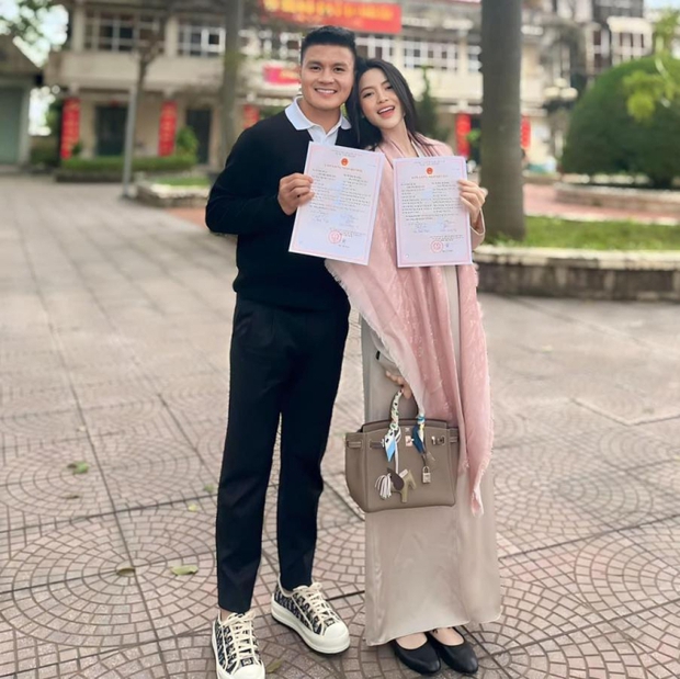 Chu Thanh Huyền hẹn ước làm bạn thân 80 năm của Quang Hải, được đàn anh ở ĐT Việt Nam bênh vực trước tin đồn tiêu cực - Ảnh 1.