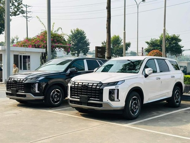 Loạt SUV 7 chỗ xả hàng: Giảm nhiều nhất 440 triệu, nhiều mẫu vẫn là mơ ước của người Việt - Ảnh 2.