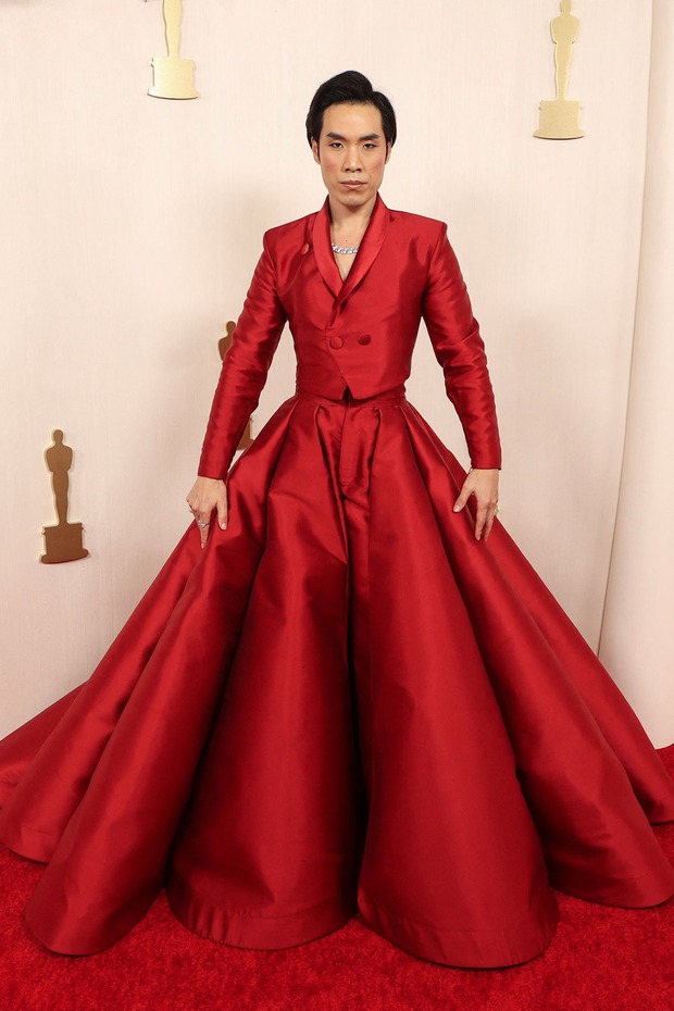 Trực tiếp thảm đỏ Oscar 2024: Zendaya chặt chém nàng “Juliet” bốc lửa, Ariana Grande chơi trội đối lập Margot Robbie - Ảnh 50.