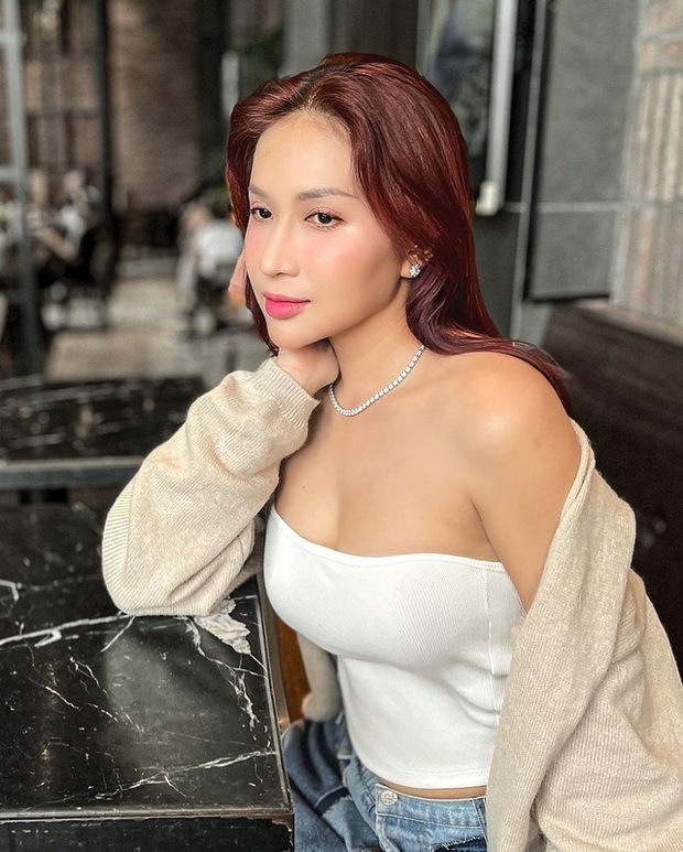 Sự kín tiếng của tình yêu