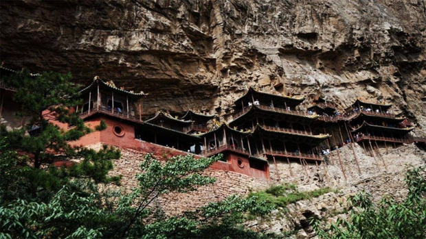 Ngôi chùa nguy hiểm nhất Trung Quốc cheo leo trên vách núi hơn 1.500 năm - Ảnh 10.
