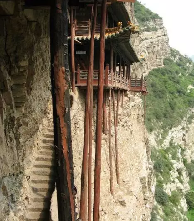Ngôi chùa nguy hiểm nhất Trung Quốc cheo leo trên vách núi hơn 1.500 năm - Ảnh 7.