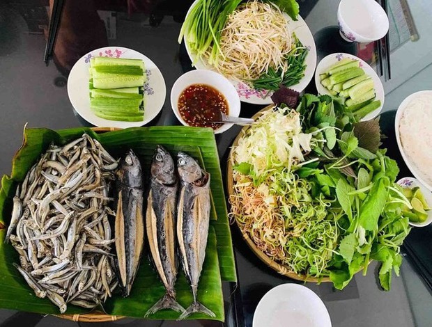 Ở Phú Yên có món cá ngạc nhiên tưởng lạ mà quen, ăn xong phải ồ lên cảm thán - Ảnh 1.