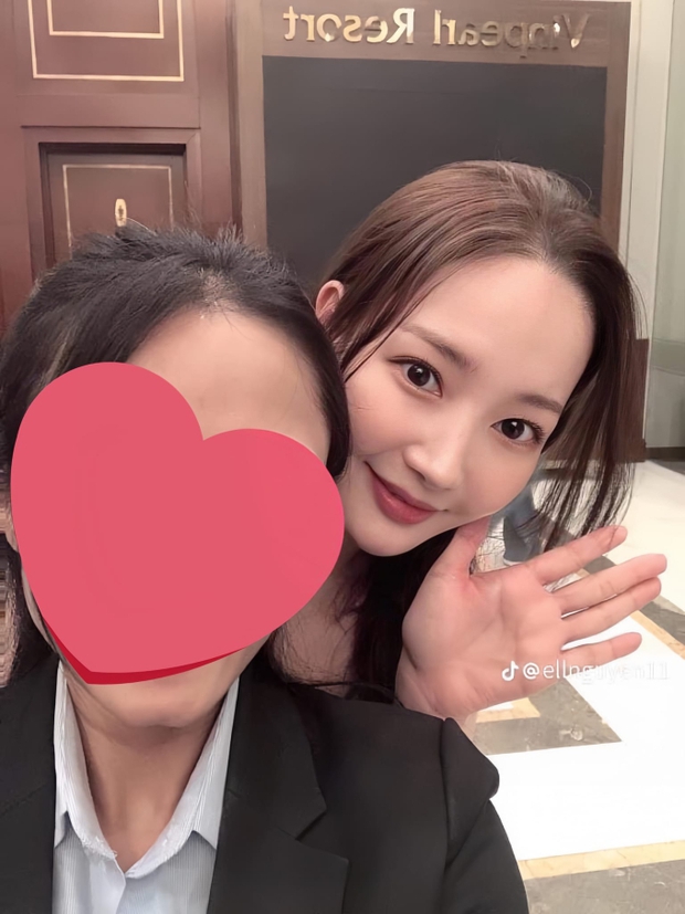 Độc quyền: Bắt cận cảnh dàn sao Cô Đi Mà Lấy Chồng Tôi ra sân bay rời Việt Nam, Park Min Young để mặt mộc thành tâm điểm - Ảnh 17.