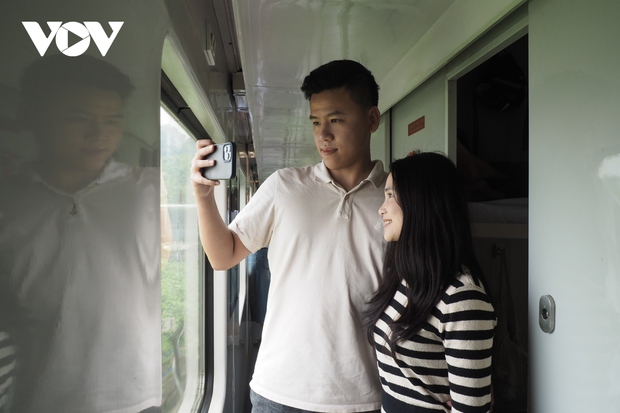 Chuyến tàu du lịch kết nối Huế - Đà Nẵng vận hành vào cuối tháng 3 - Ảnh 2.