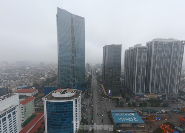 Cận cảnh tòa nhà 1 tỷ USD ở Hà Nội của bà Trương Mỹ Lan - Ảnh 2.