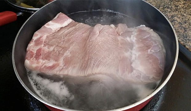 Đừng dại mà chần thịt, đây mới là cách làm đúng để loại bỏ độc tố của thịt lợn mua ngoài chợ - Ảnh 2.