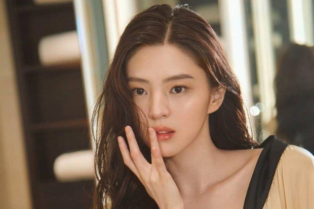 Từ vụ So Hee công khai hẹn hò Ryu Jun Yeol: Thấy gì từ drama tình ái ầm ĩ nhất hiện nay? - Ảnh 2. Từ vụ So Hee công khai hẹn hò Ryu Jun Yeol: Thấy gì từ drama tình ái ầm ĩ nhất hiện nay? - Ảnh 2.