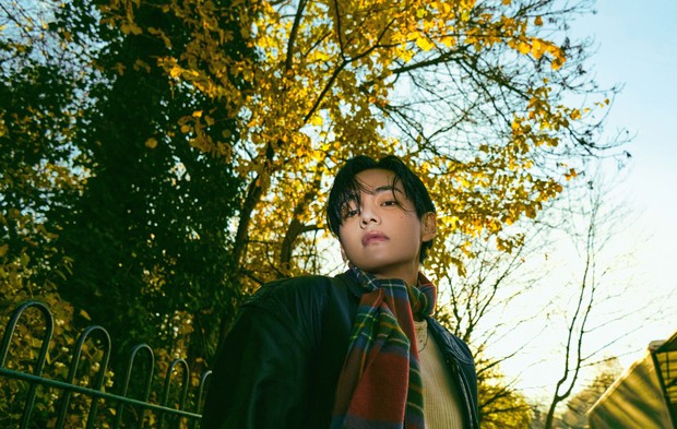 bts-v-fri-end-s-concept-photo-documents-42-1710764069901692519285.jpeg