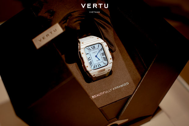 Đồng hồ xa xỉ Vertu Watch chính thức được bán tại Việt Nam - Ảnh 1.