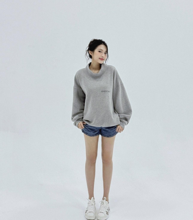 Doãn Hải My duy trì vóc dáng gọn gàng
