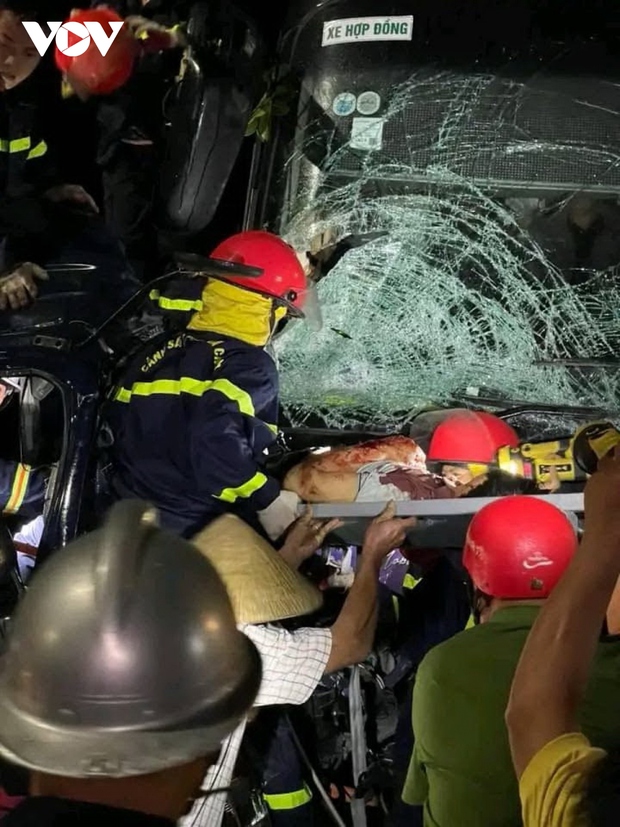 Phú Yên liên tiếp xảy ra 2 vụ tai nạn giao thông, 2 người chết, 6 người bị thương - Ảnh 3.