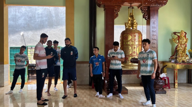 Bùi Tiến Dũng - Trở Lại Sân Cỏ