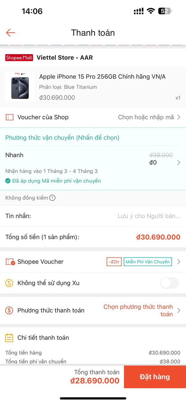 iPhone 15 Pro Max ở Việt Nam giảm giá mạnh, rẻ hơn cả Thái Lan, Singapore? - Ảnh 2.