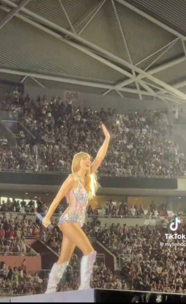 Đỗ Mỹ Linh đi xem concert Taylor Swift - Hình 1.