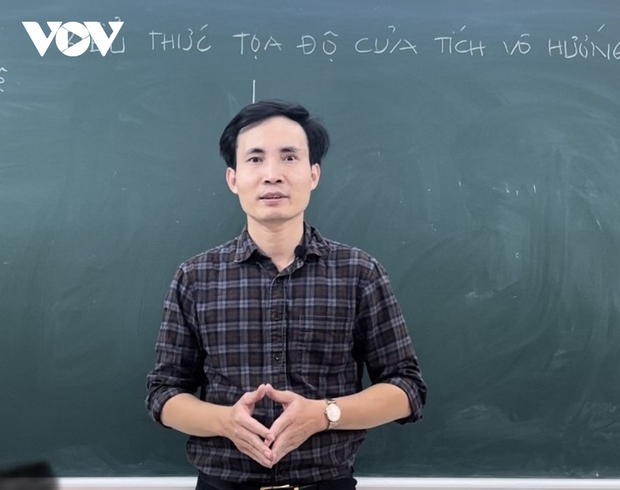 Thấp thỏm đợi công bố môn vào 10 tại Hà Nội: Áp lực không đáng có? - Ảnh 1.