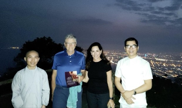 Buổi chiều tối đặc biệt của Bill Gates trên đỉnh Bàn Cờ: Tiết lộ từ người học trò của thiền sư Nhất Hạnh - Ảnh 3.